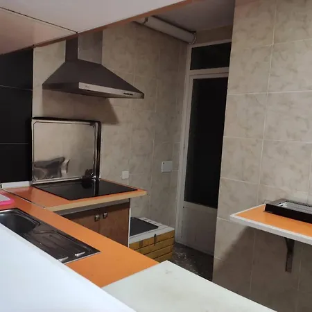 Homestay 35-3- Комната В Квартире Для Семьи От 1 До 4 Человек В Центре Аликанте Alicante