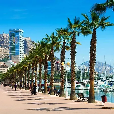 35-3- Комната В Квартире Для Семьи От 1 До 4 Человек В Центре Аликанте Alicante