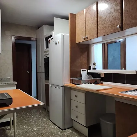 35-3- Комната В Квартире Для Семьи От 1 До 4 Человек В Центре Аликанте Pansiyon